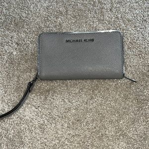 Michael kors grey/silver wallet wristlet